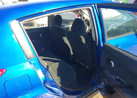 2011 Nissan Versa 1.8S z USA, uszkodzony, nr VIN 3N1BC1CP1BL368341